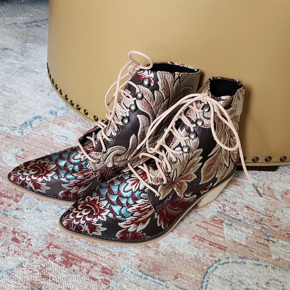 Fabulous NWOT Floral Tapestry Lace Up Cowgirl Western Boho Ankle Boots π’ π€π - Picture 16 of 16
